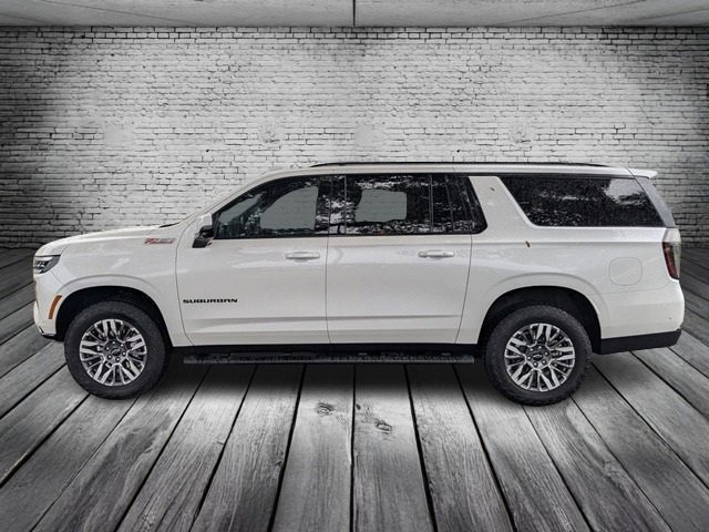 Used 2025 Chevrolet Suburban Z71 w/ Comfort Package image 9