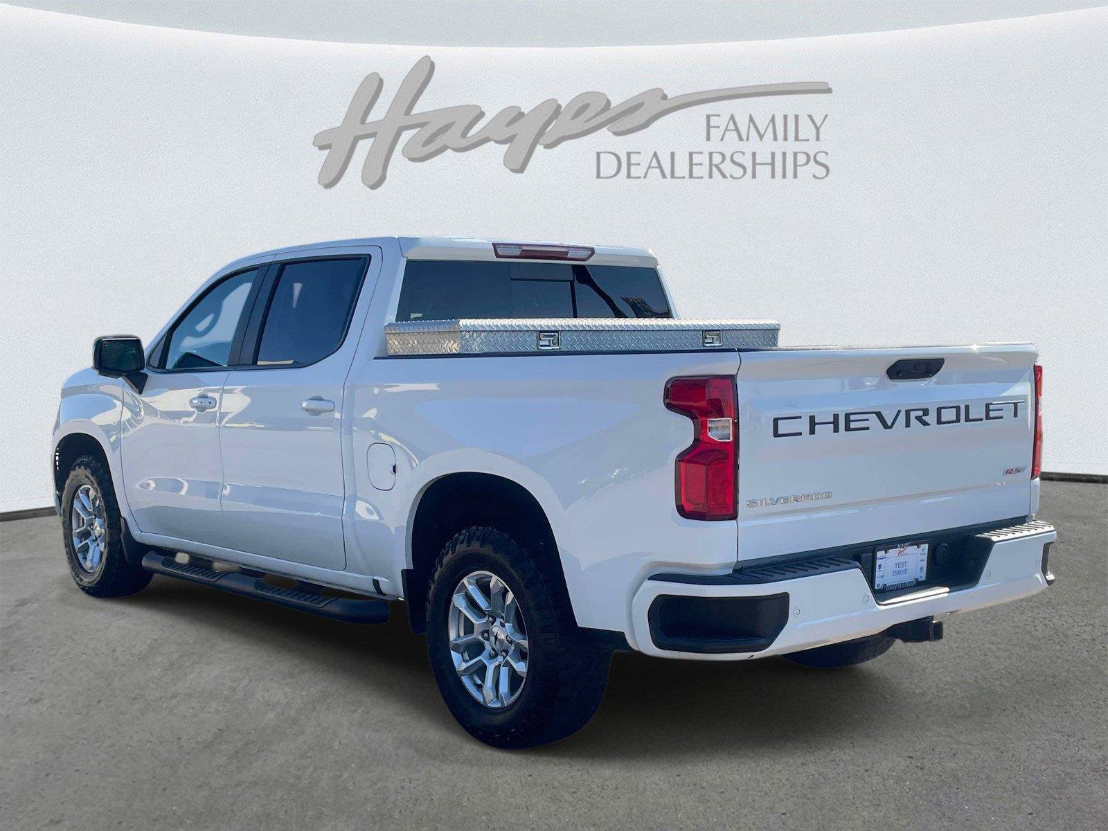Used 2024 Chevrolet Silverado 1500 RST w/ Convenience Package II RWD image 5