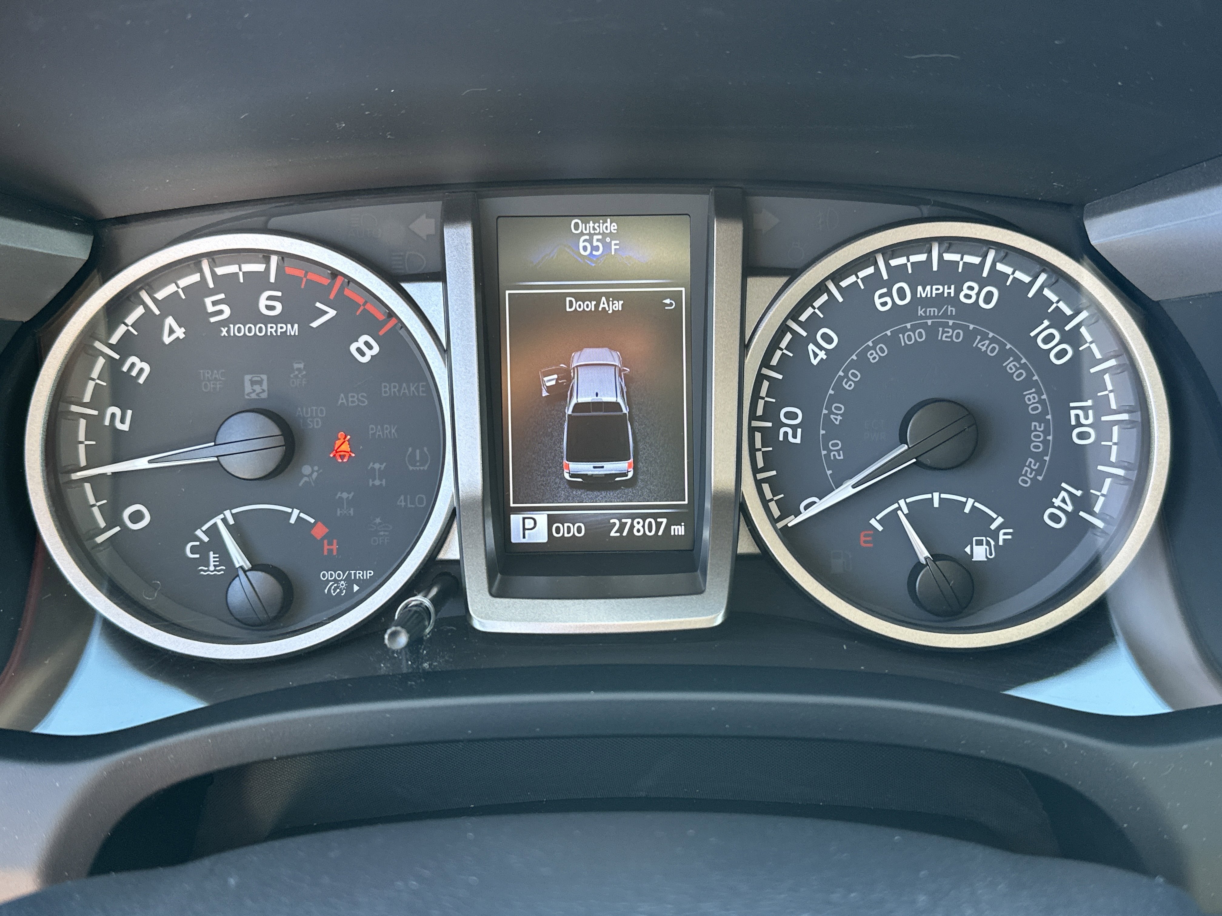 Used 2023 Toyota Tacoma TRD Off-Road image 27