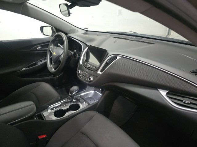 Used 2023 Chevrolet Malibu LT image 4