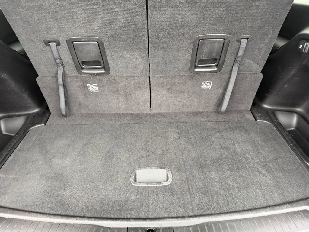 Used 2023 Jeep Grand Cherokee L Laredo image 17