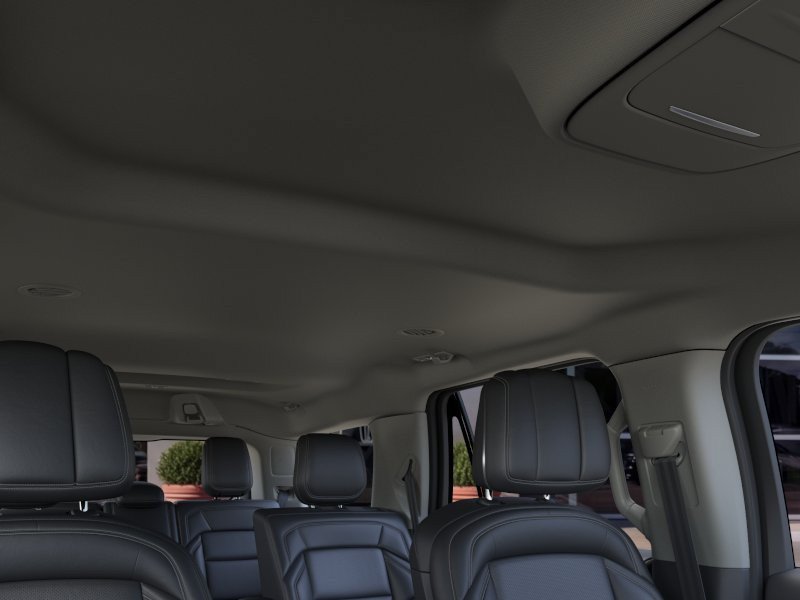 New 2026 Lincoln Navigator Premiere AWD/4WD image 22