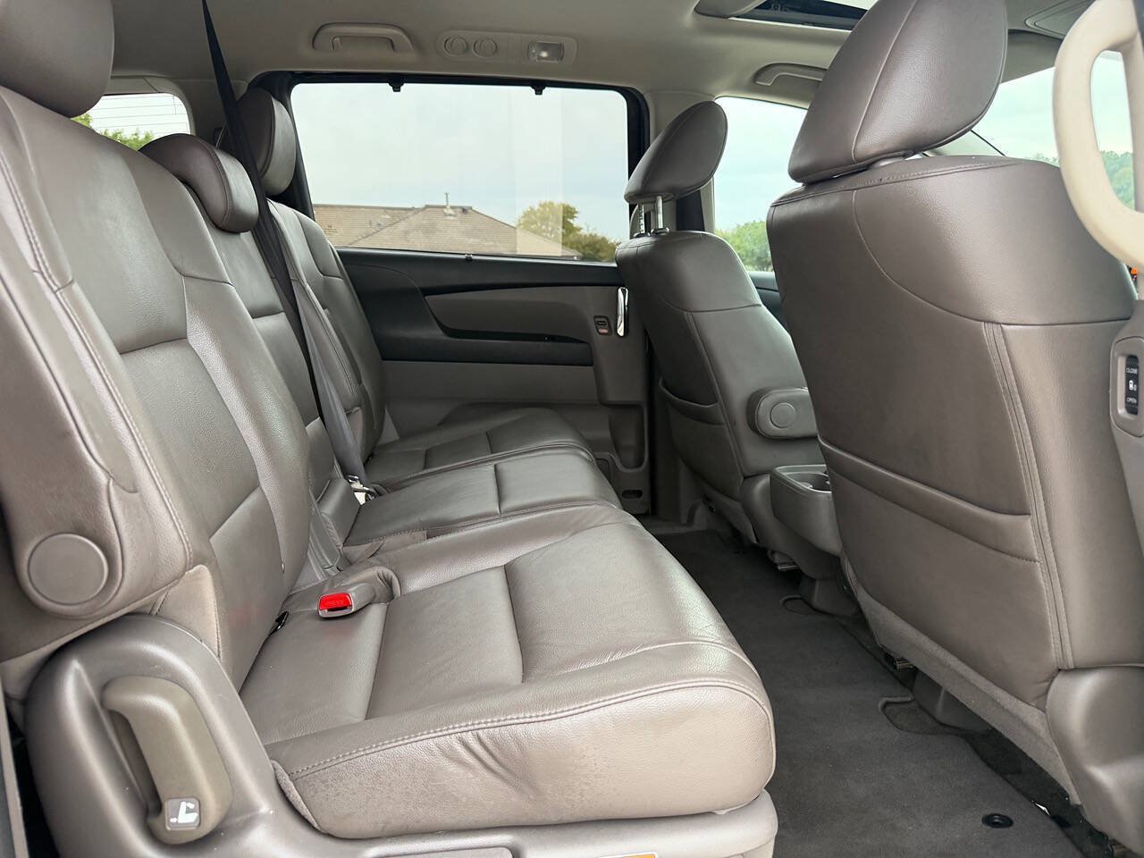 Used 2014 Honda Odyssey Touring image 24