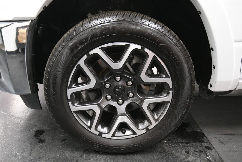 Used 2026 RAM 1500 Laramie AWD/4WD image 31