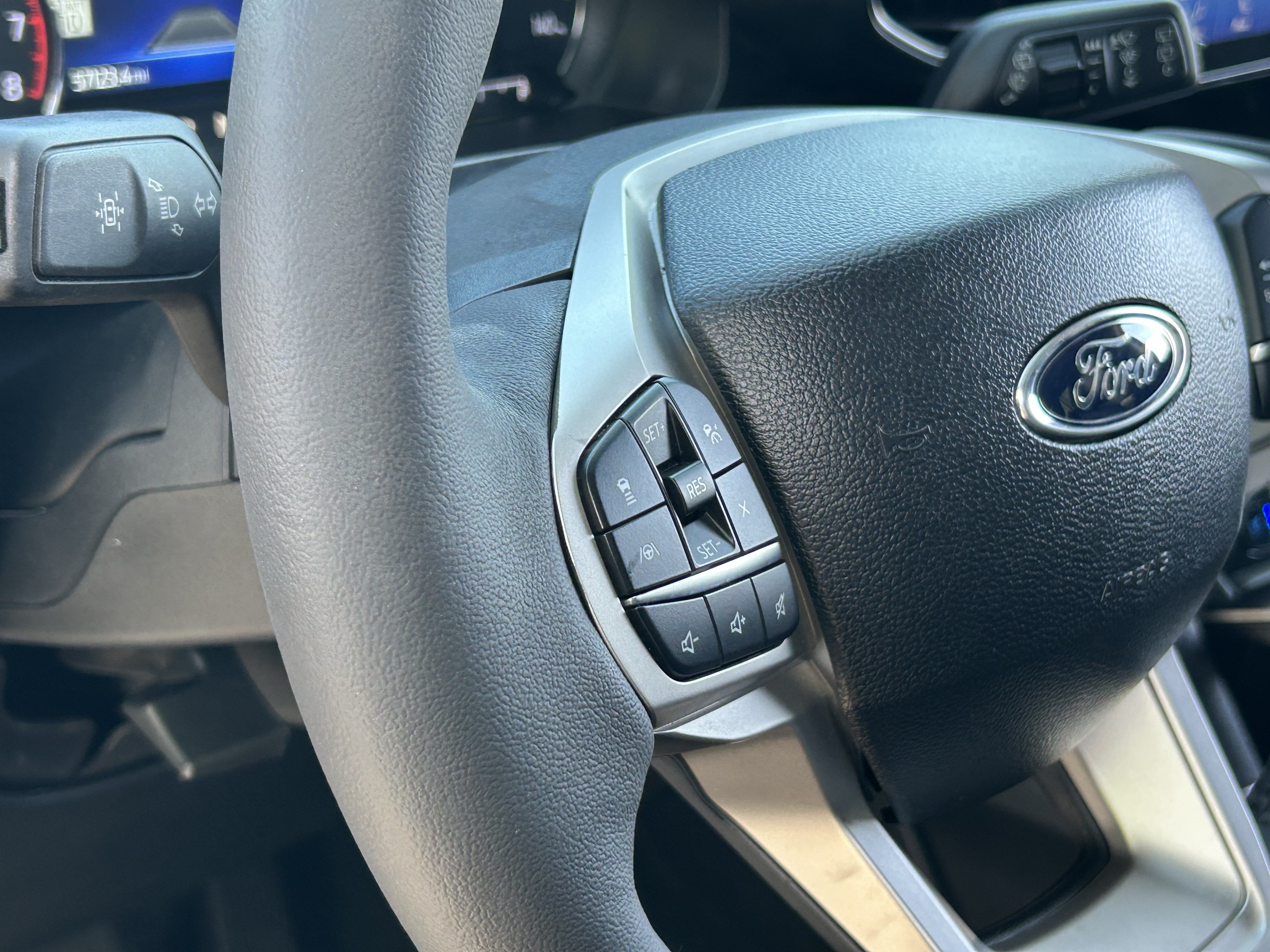 Used 2022 Ford Explorer Limited RWD image 28