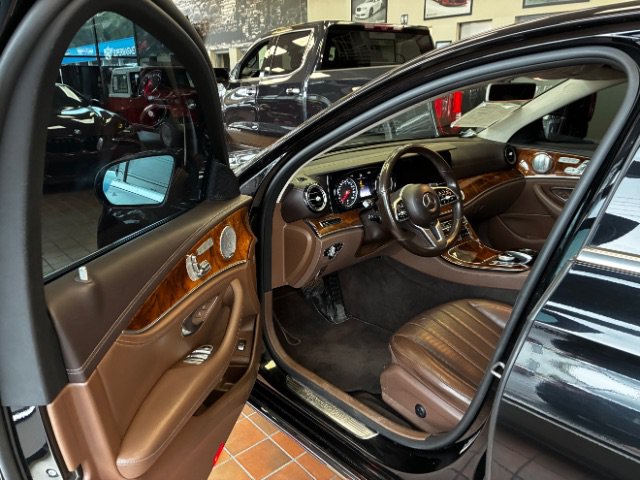 Used 2019 Mercedes-Benz E 300 4MATIC w/ Driver Assistance Package image 15