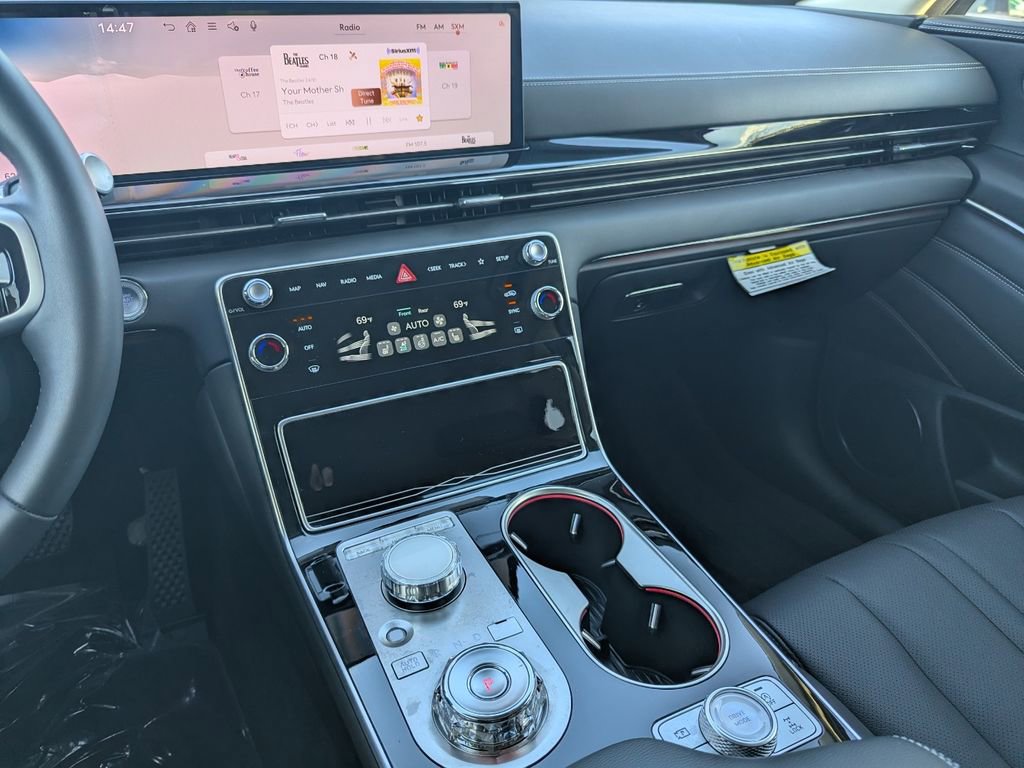 Used 2025 Genesis GV80 2.5T image 24