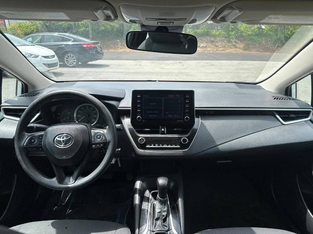 Used 2021 Toyota Corolla LE image 20