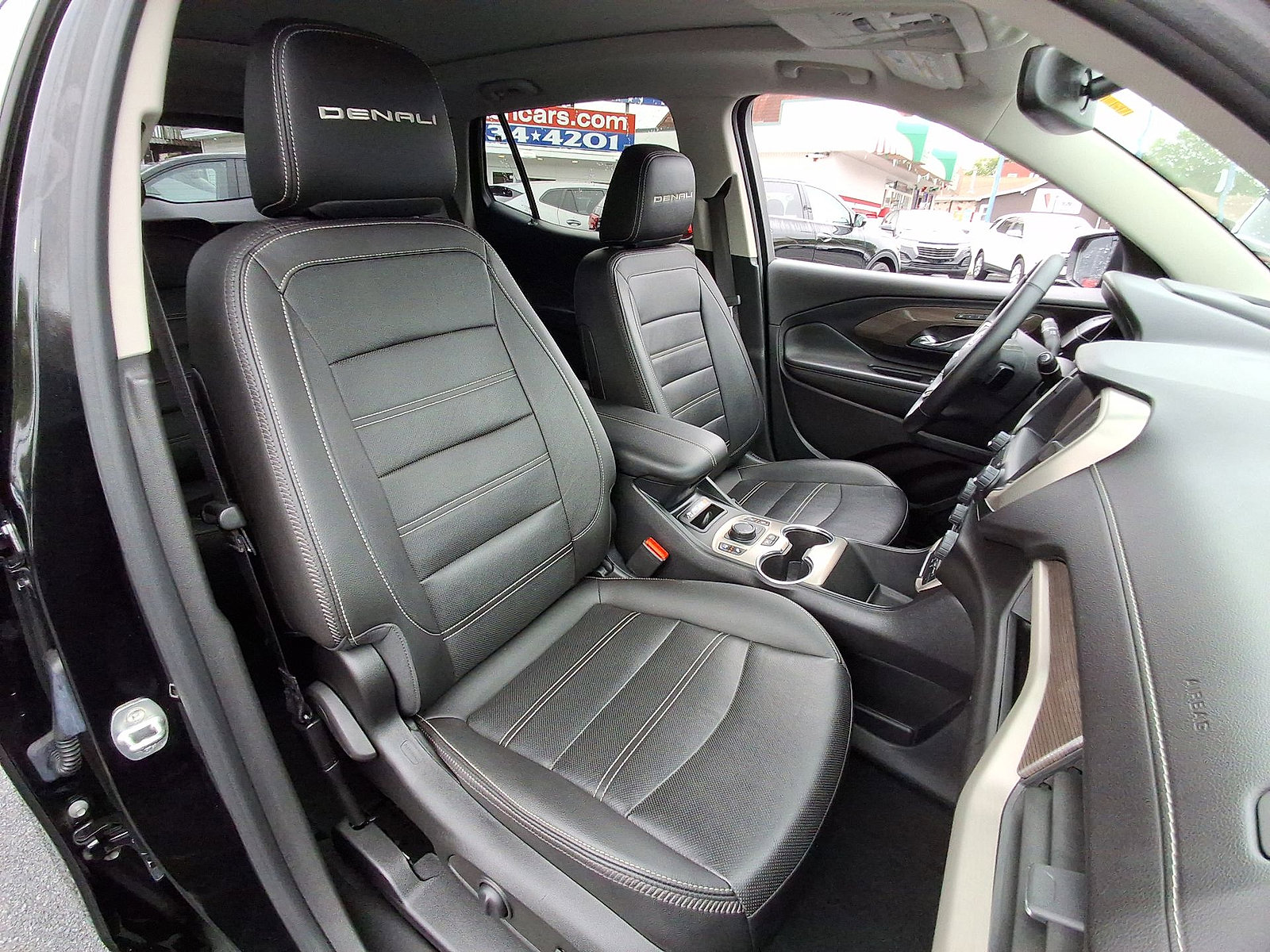 Used 2023 GMC Terrain Denali image 36