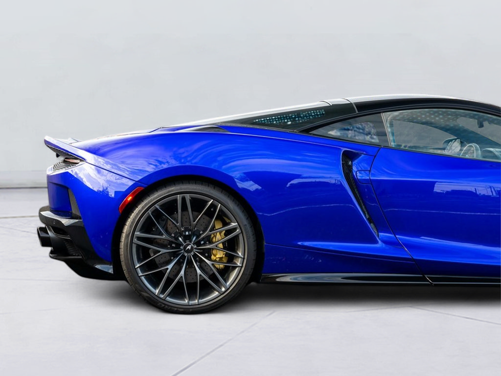 New 2025 McLaren GTS RWD image 30