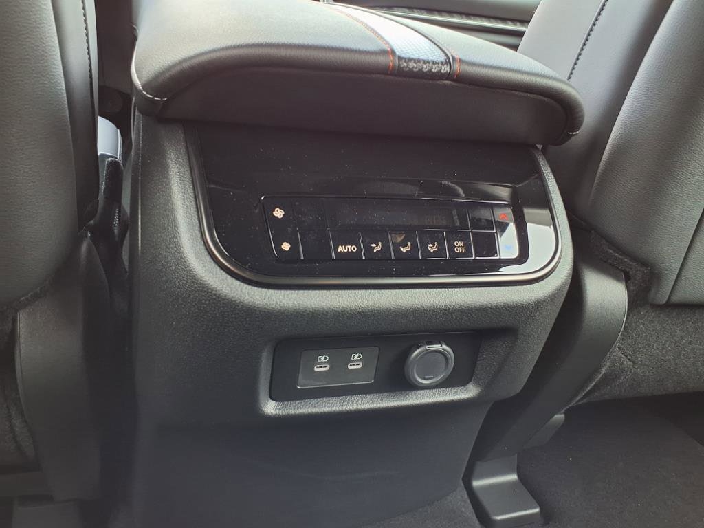 New 2025 Nissan Armada PRO-4X image 24