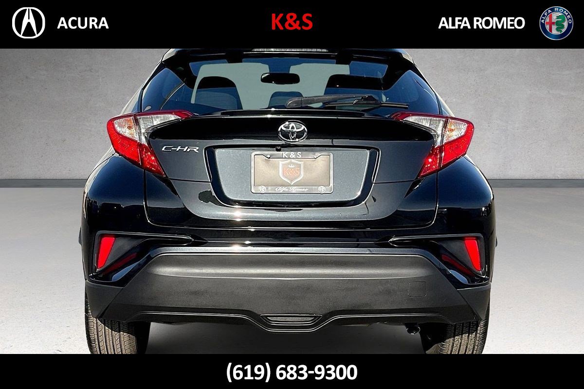 Used 2018 Toyota C-HR XLE image 32