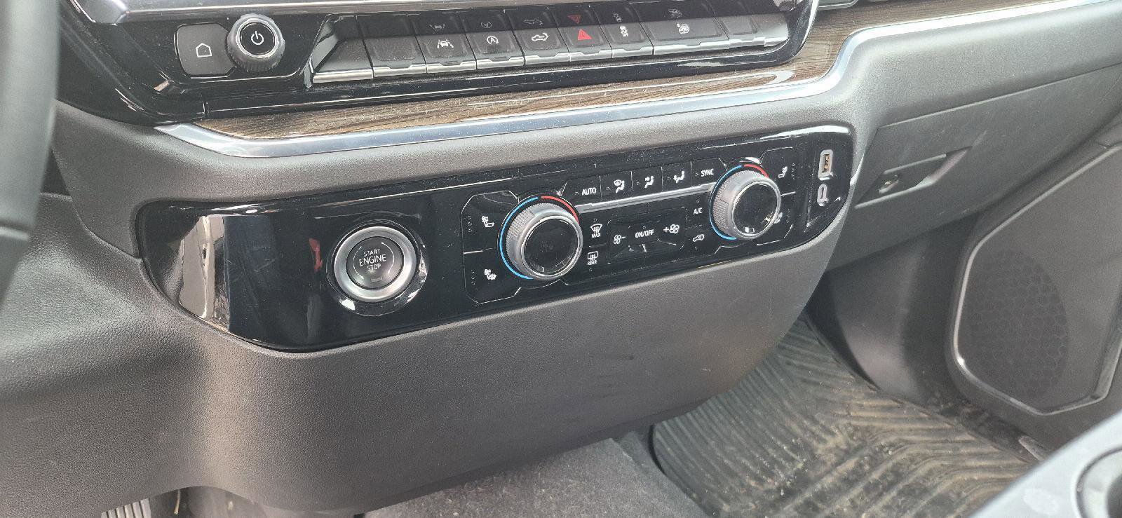 Used 2024 Chevrolet Silverado 1500 LT image 10