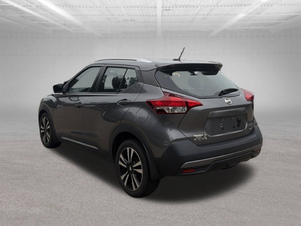 Used 2019 Nissan Kicks SR FWD image 32
