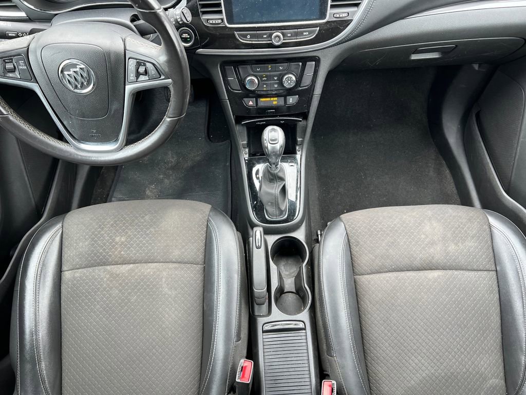 Used 2021 Buick Encore Preferred image 22