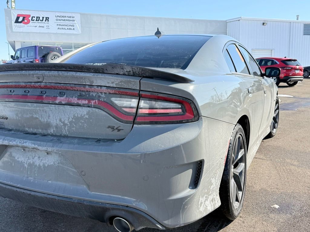Used 2023 Dodge Charger R/T w/ Blacktop Package image 9