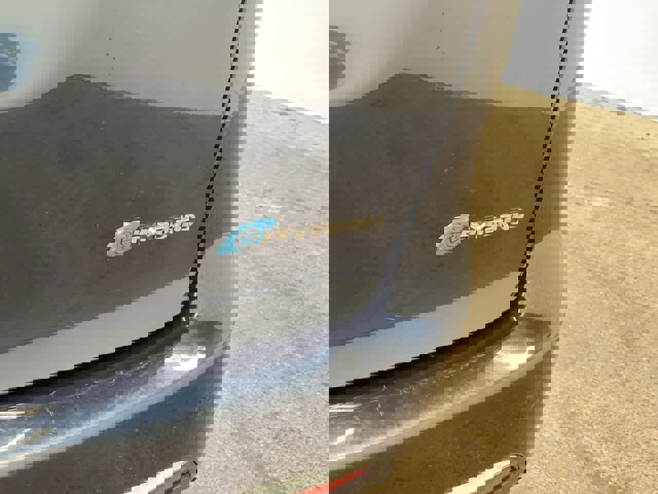 Used 2023 Chrysler Pacifica Touring-L image 11