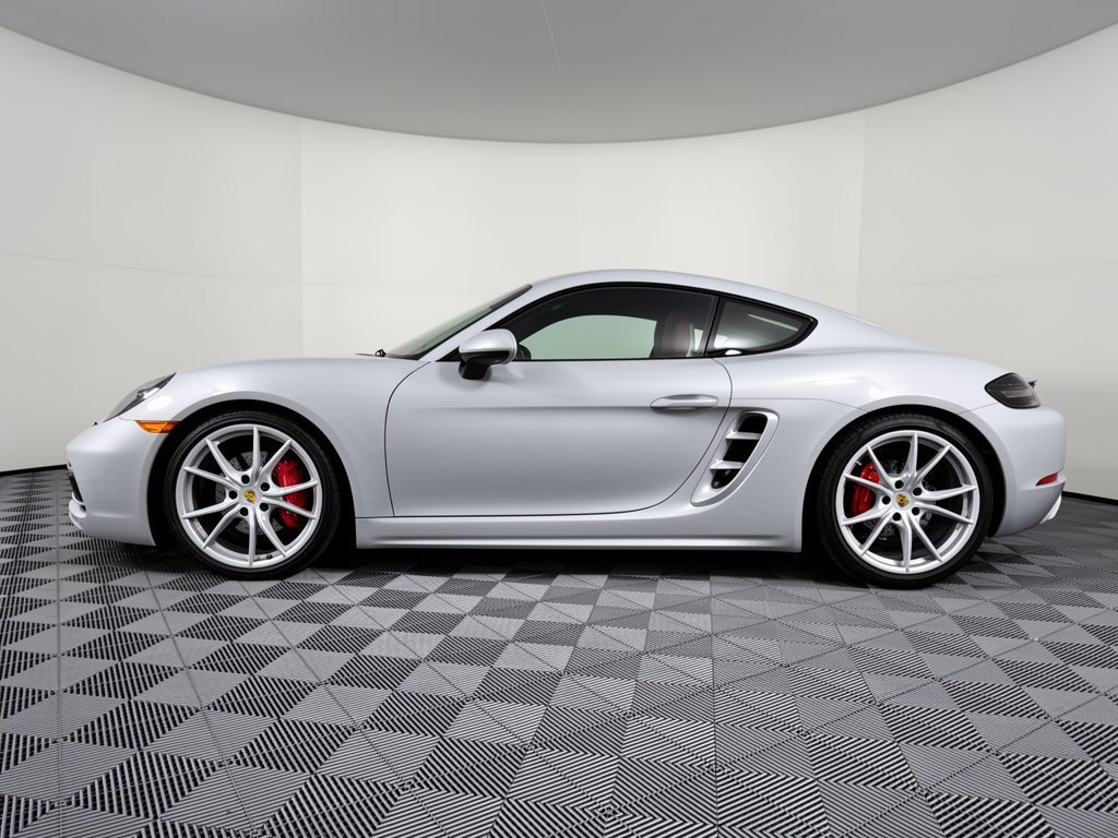 Certified 2025 Porsche 718 Cayman S RWD image 2