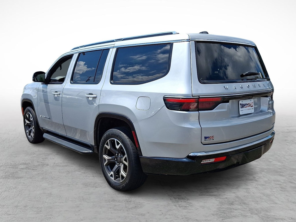 Used 2024 Jeep Wagoneer Series III AWD/4WD image 3