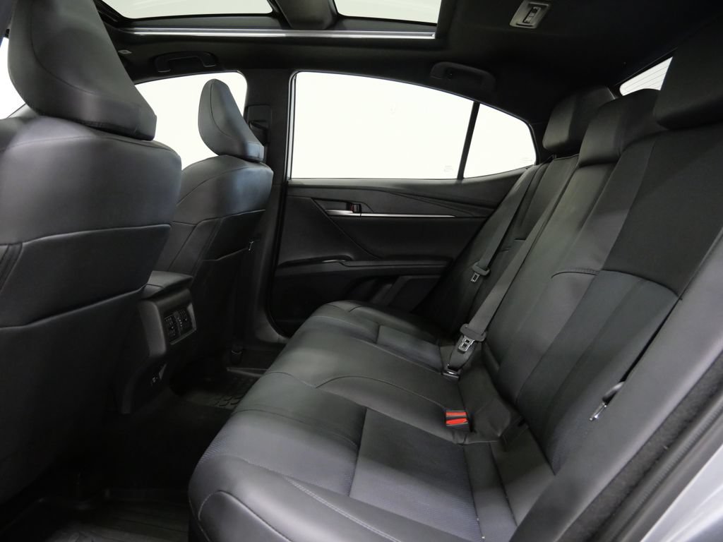 Used 2026 Toyota Camry XSE AWD/4WD image 25