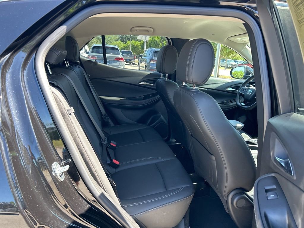 Used 2024 Buick Encore GX Sport Touring image 36