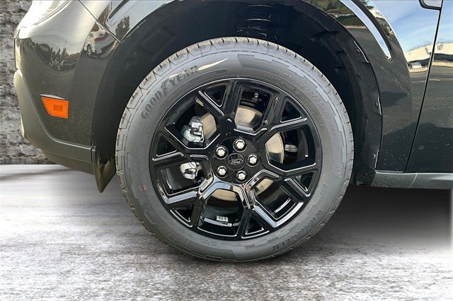 New 2025 Ford Maverick XLT w/ XLT Luxury Package image 13