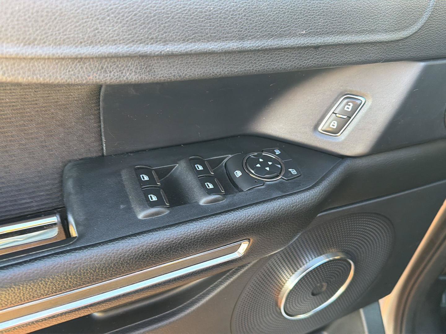 Used 2020 Ford Expedition XLT RWD image 32