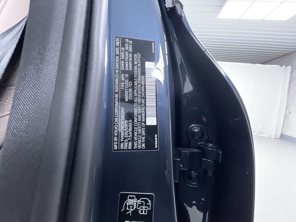 New 2026 Volvo XC60 B5 Plus w/ Protection Package Premier image 15