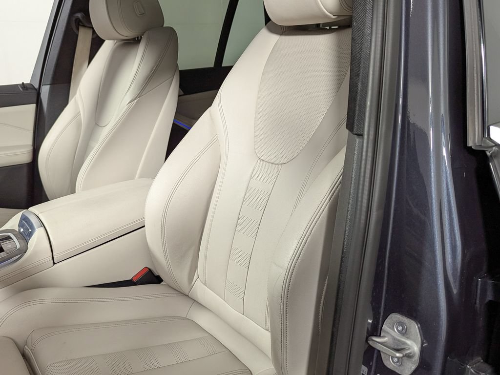 Used 2021 BMW X5 xDrive40i AWD/4WD image 18