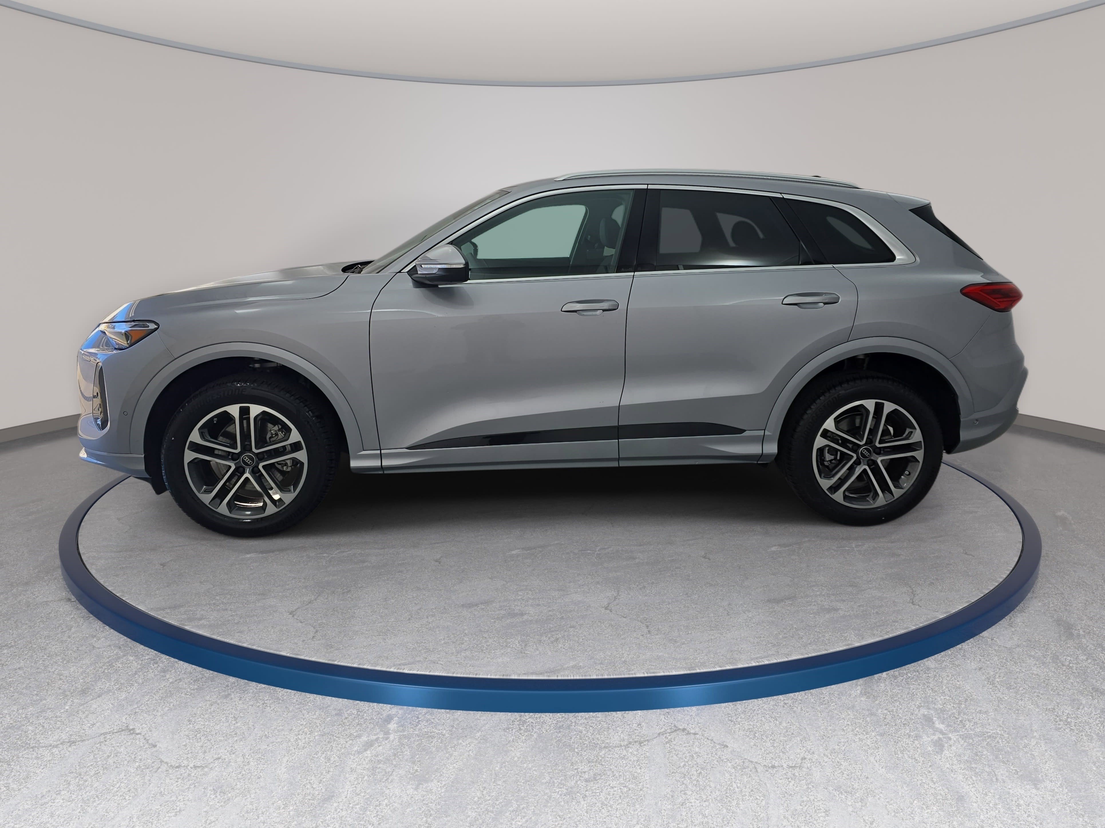 New 2025 Audi Q5 Premium image 8