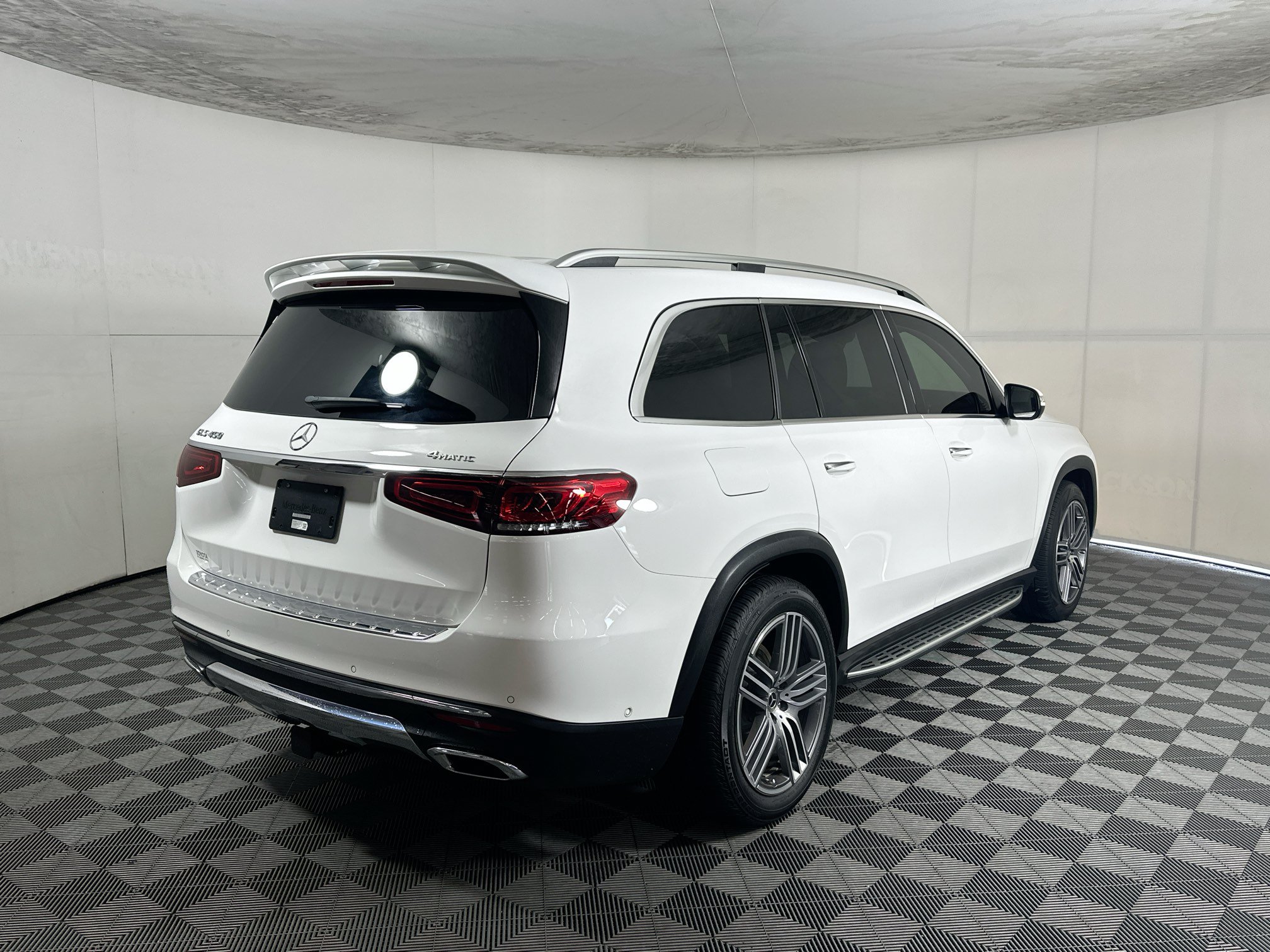 Used 2022 Mercedes-Benz GLS 450 4MATIC image 3
