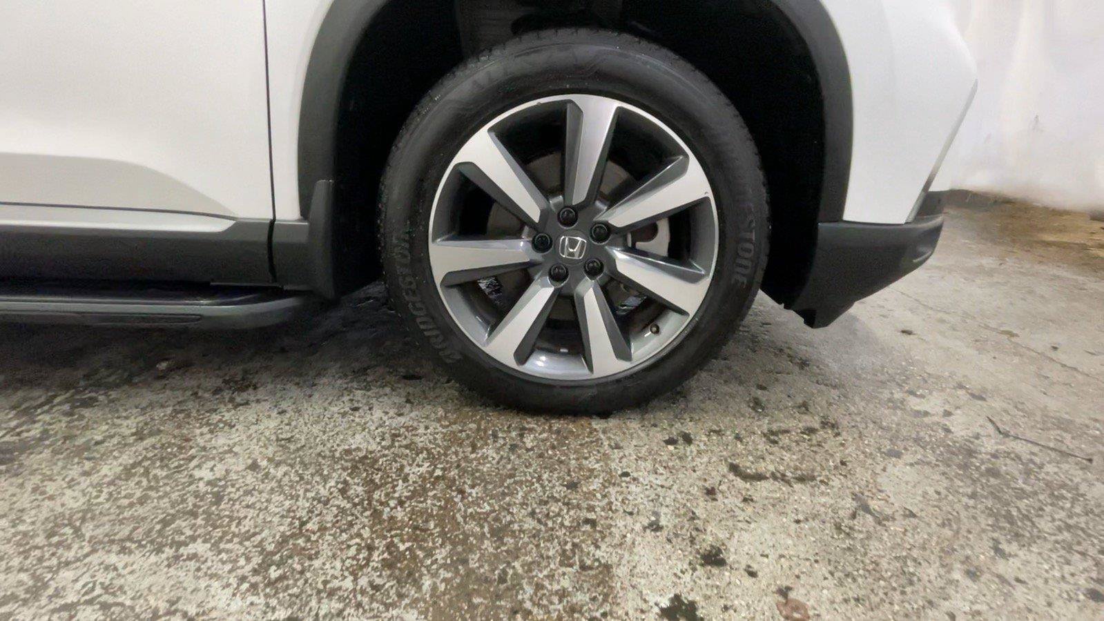 Used 2025 Honda Pilot Elite image 16