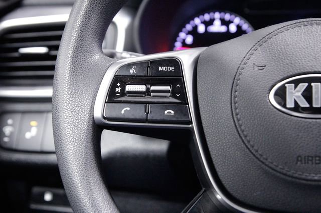 Used 2020 Kia Sorento LX image 26