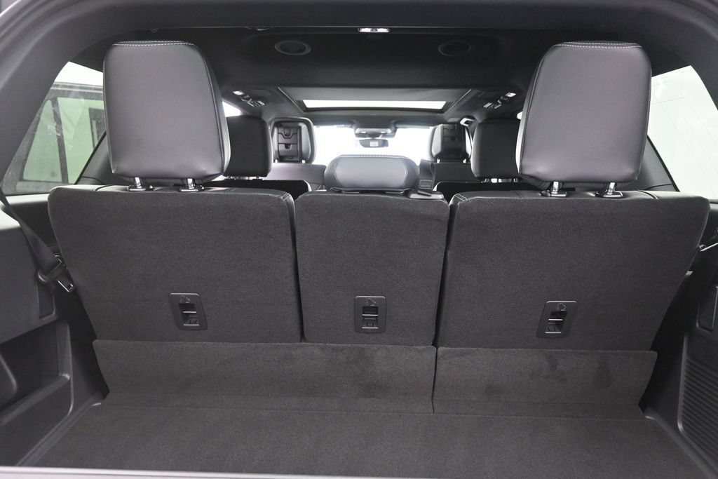 New 2027 Ford Expedition Platinum w/ Stealth Appearance Package AWD/4WD image 2