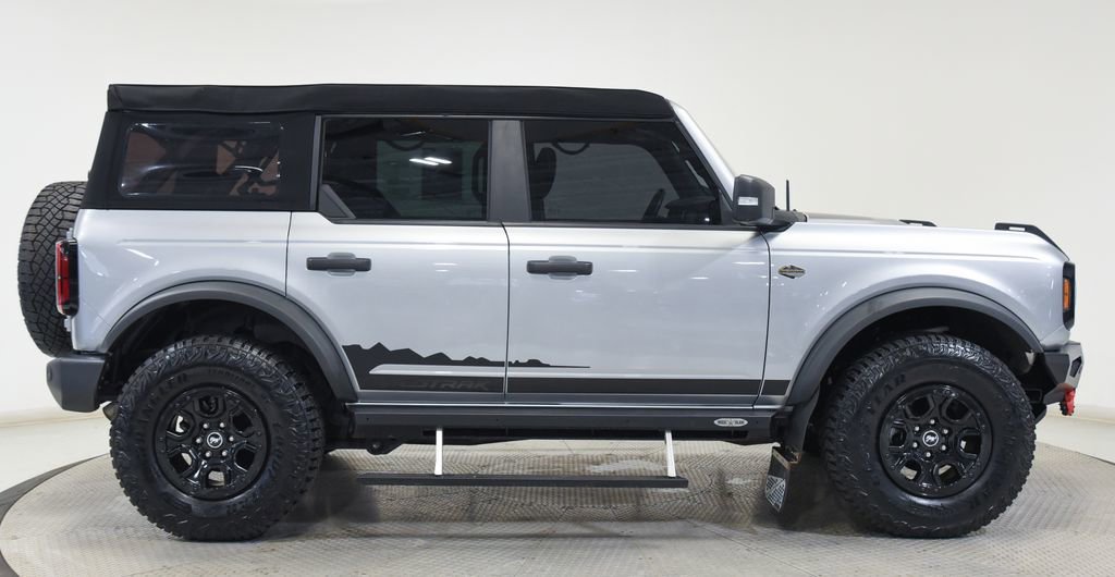 Used 2023 Ford Bronco Wildtrak AWD/4WD image 14
