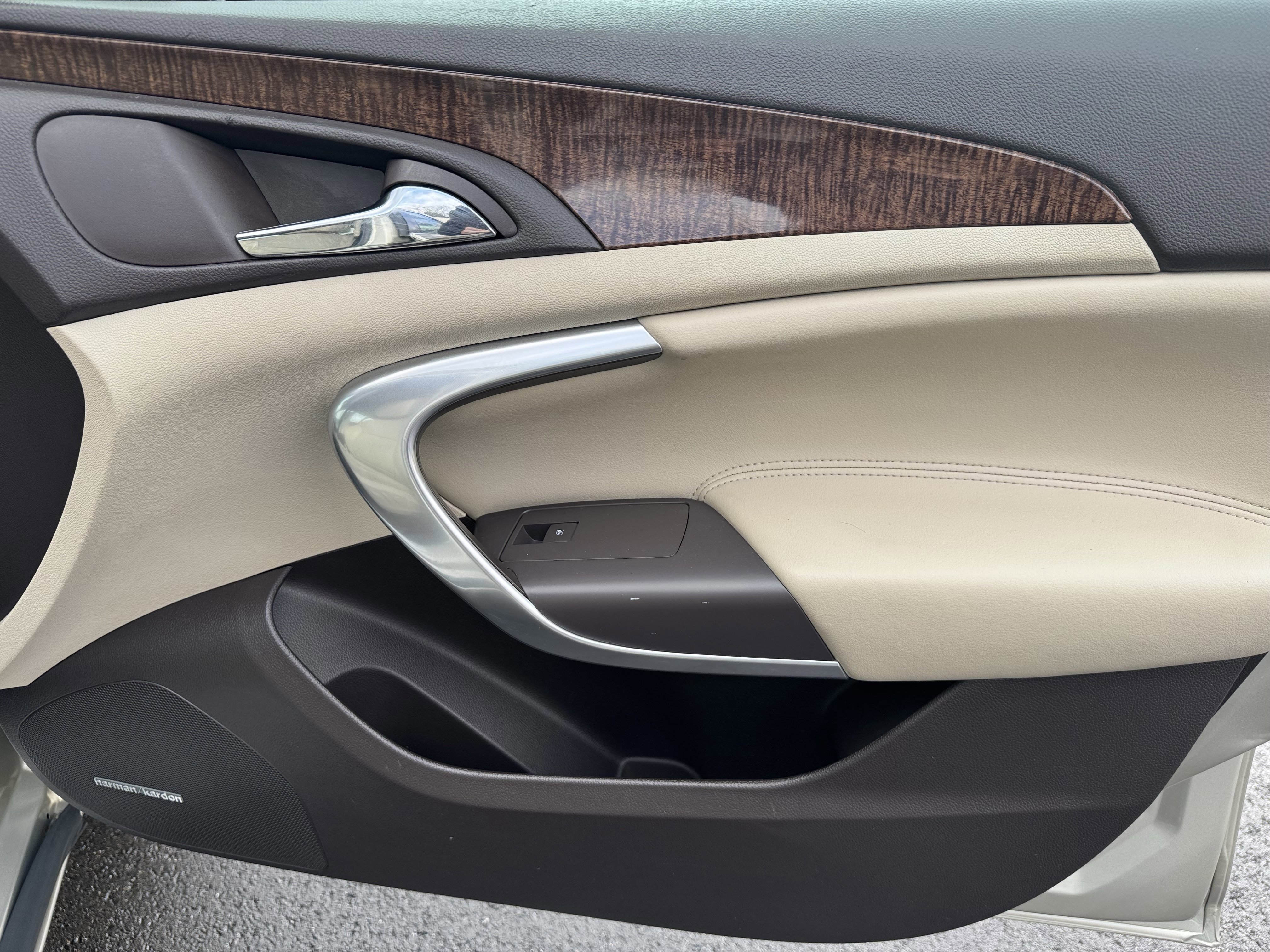 Used 2013 Buick Regal Premium image 28