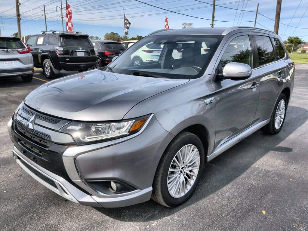 Used 2022 Mitsubishi Outlander SEL image 1
