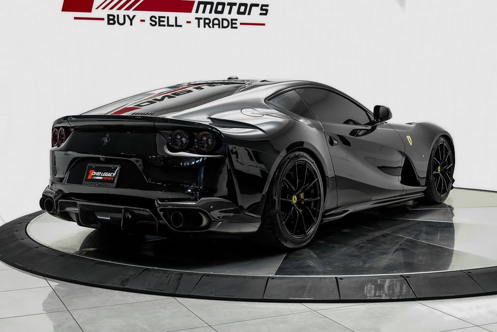 Used 2019 Ferrari 812 Superfast RWD image 8
