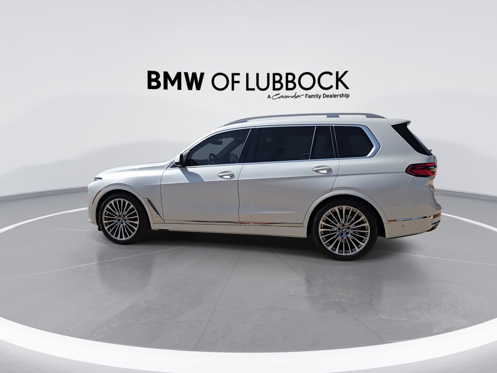 Used 2026 BMW X7 xDrive40i AWD/4WD image 6