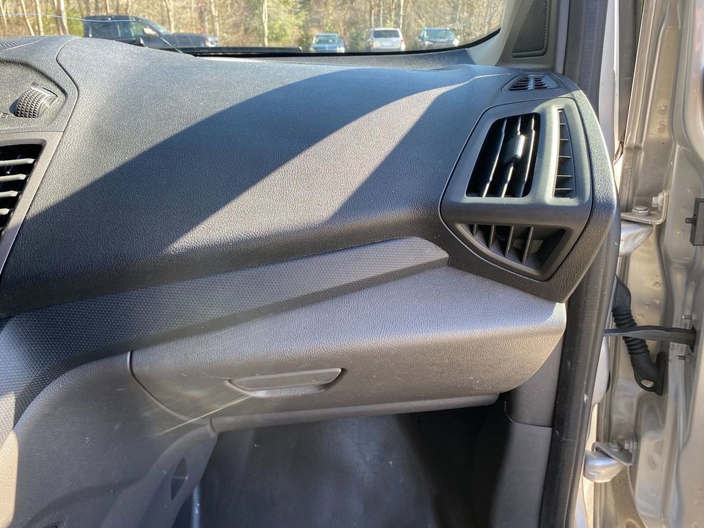 Used 2021 Ford Transit Connect XLT image 29