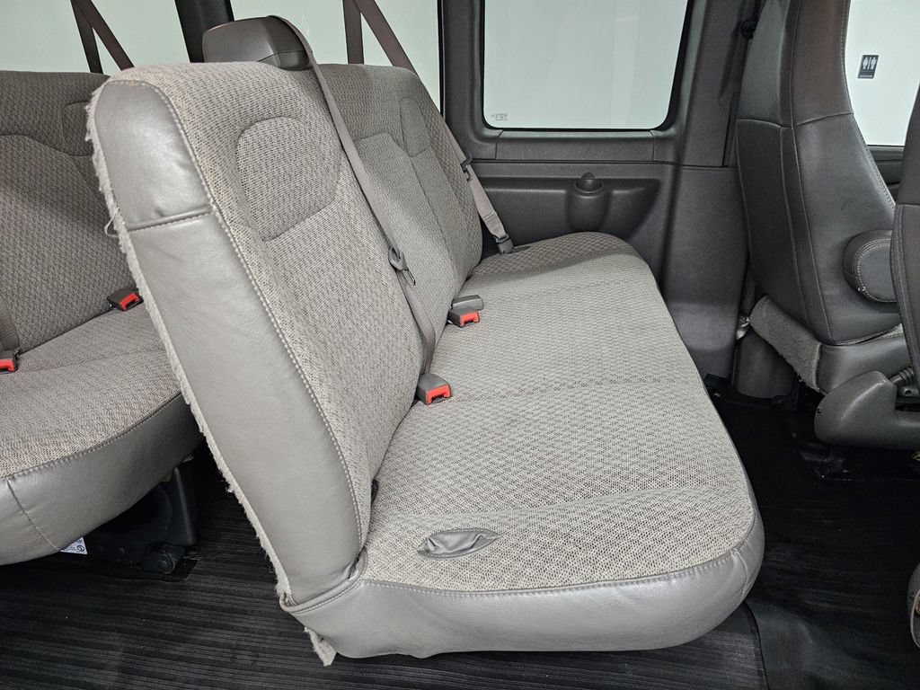 Used 2023 Chevrolet Express 3500 LS RWD image 20