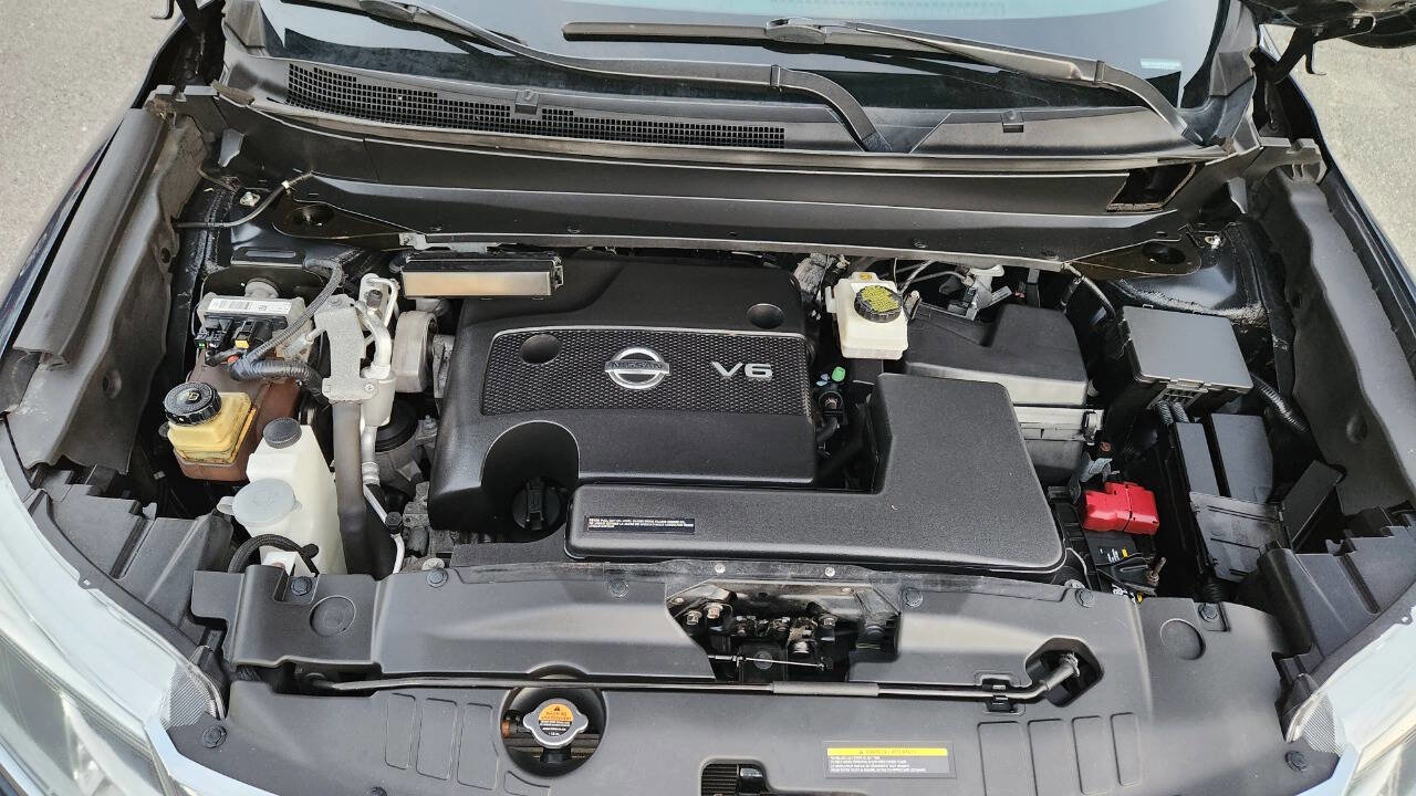 Used 2015 Nissan Pathfinder SV w/ Cargo Package image 46