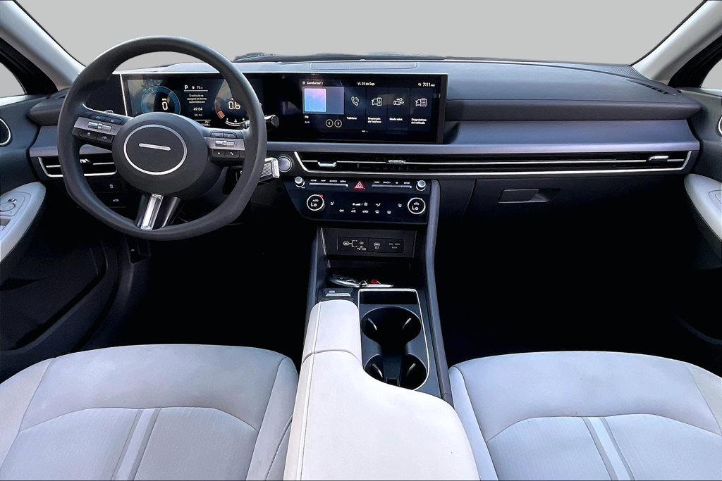 Used 2025 Hyundai Sonata SEL FWD image 6
