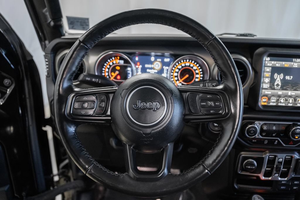 Used 2023 Jeep Gladiator Sport AWD/4WD image 29