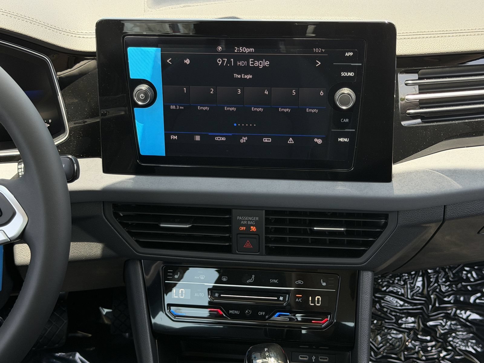 New 2026 Volkswagen Jetta SE FWD image 17