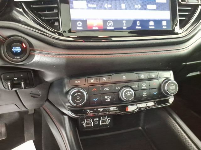 Used 2023 Dodge Durango GT AWD/4WD image 23