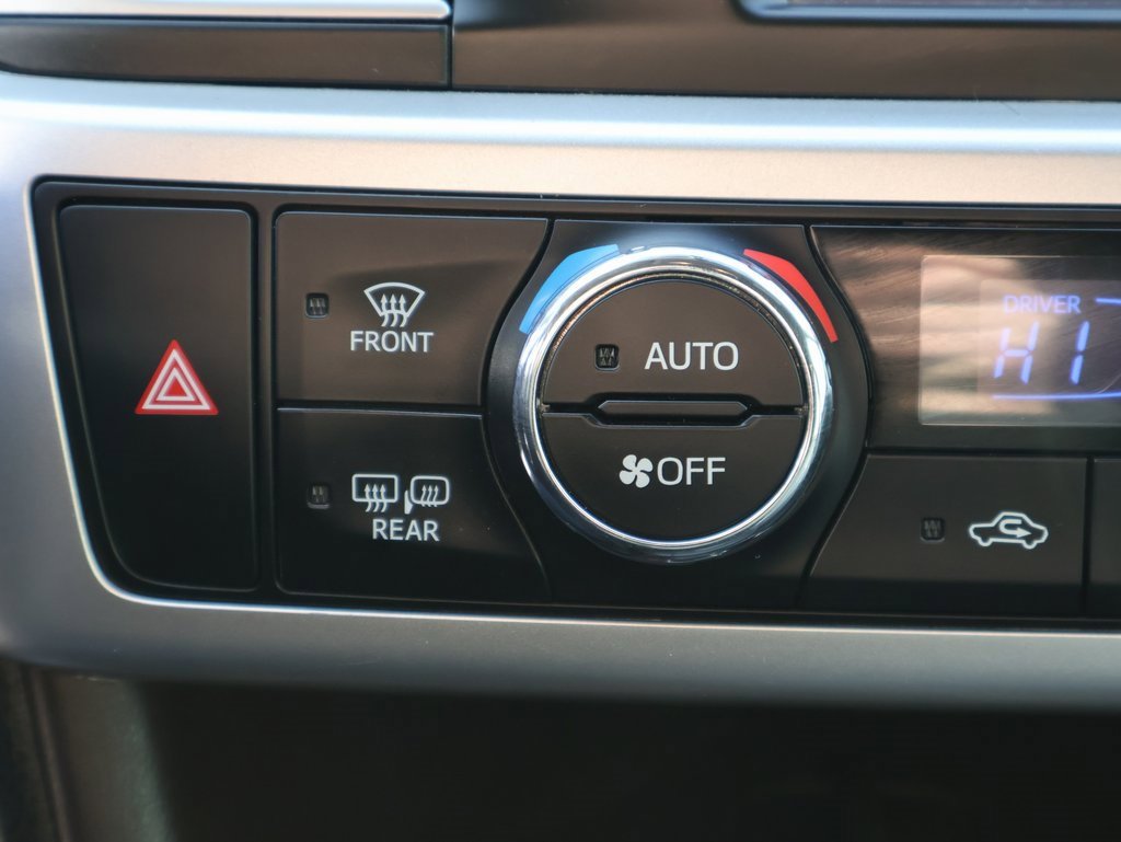 Used 2015 Toyota Highlander XLE image 31