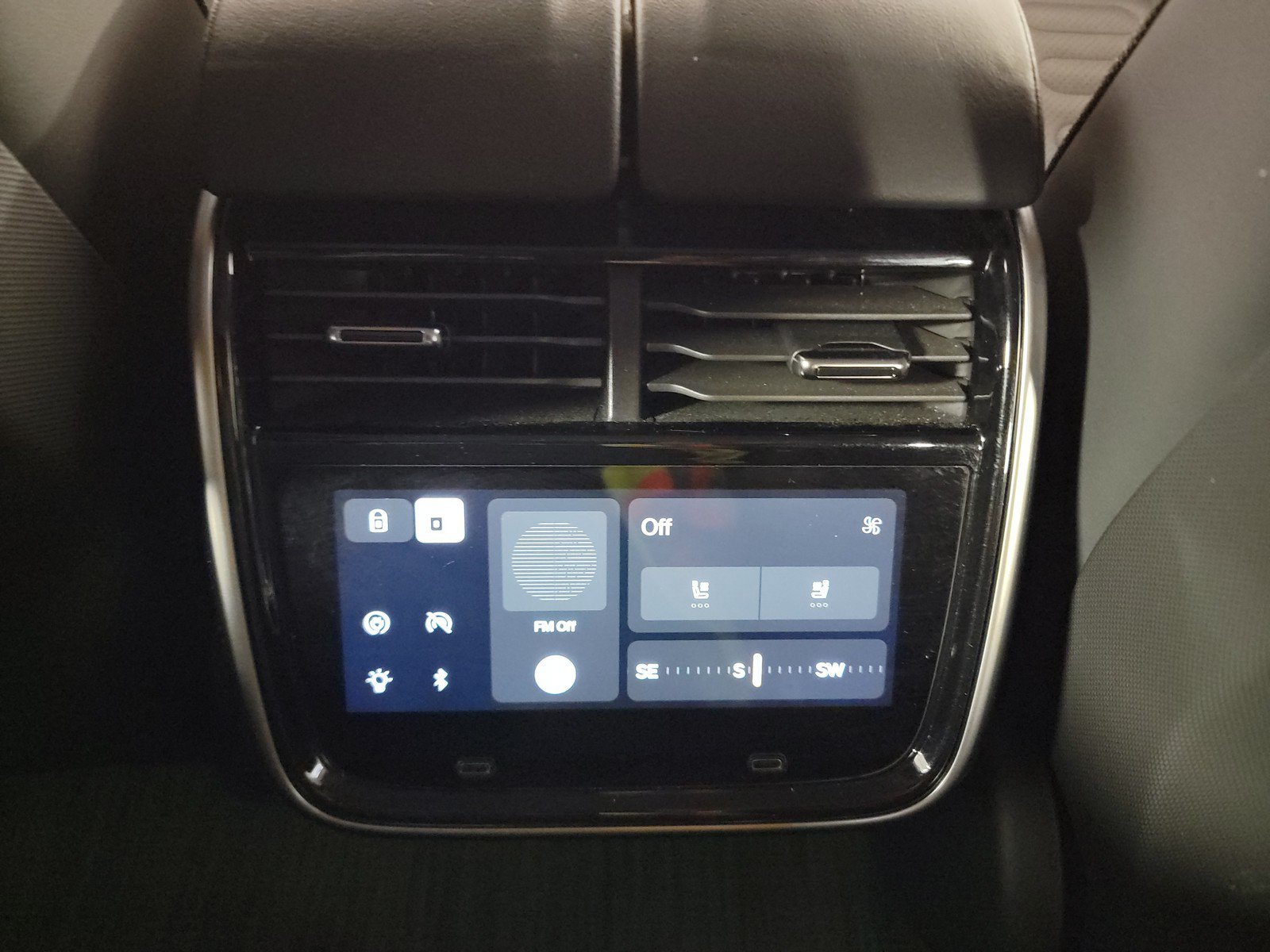 Used 2022 Rivian R1T Adventure AWD/4WD image 27