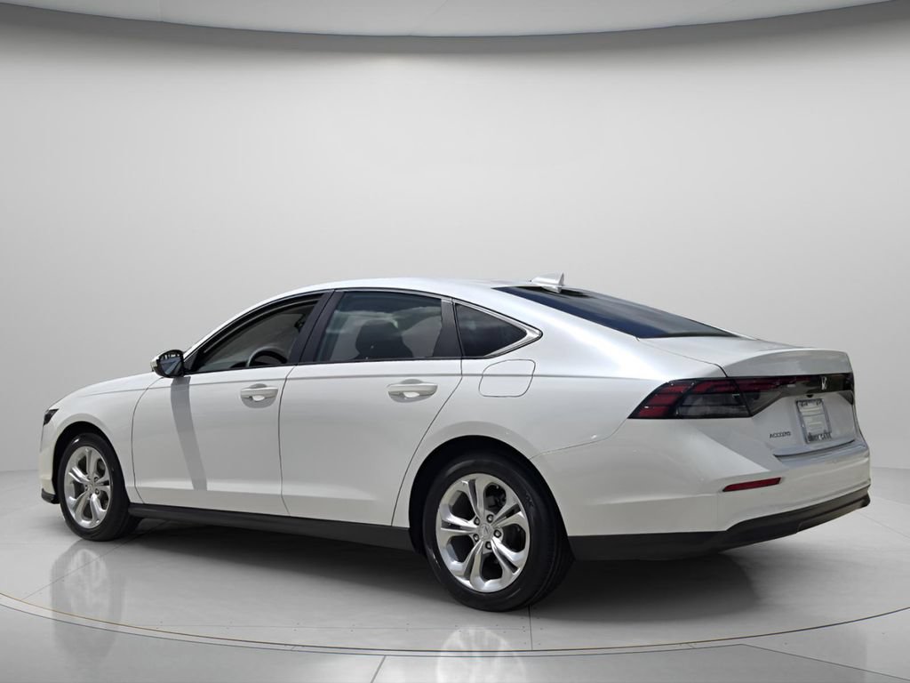 Used 2023 Honda Accord LX image 8