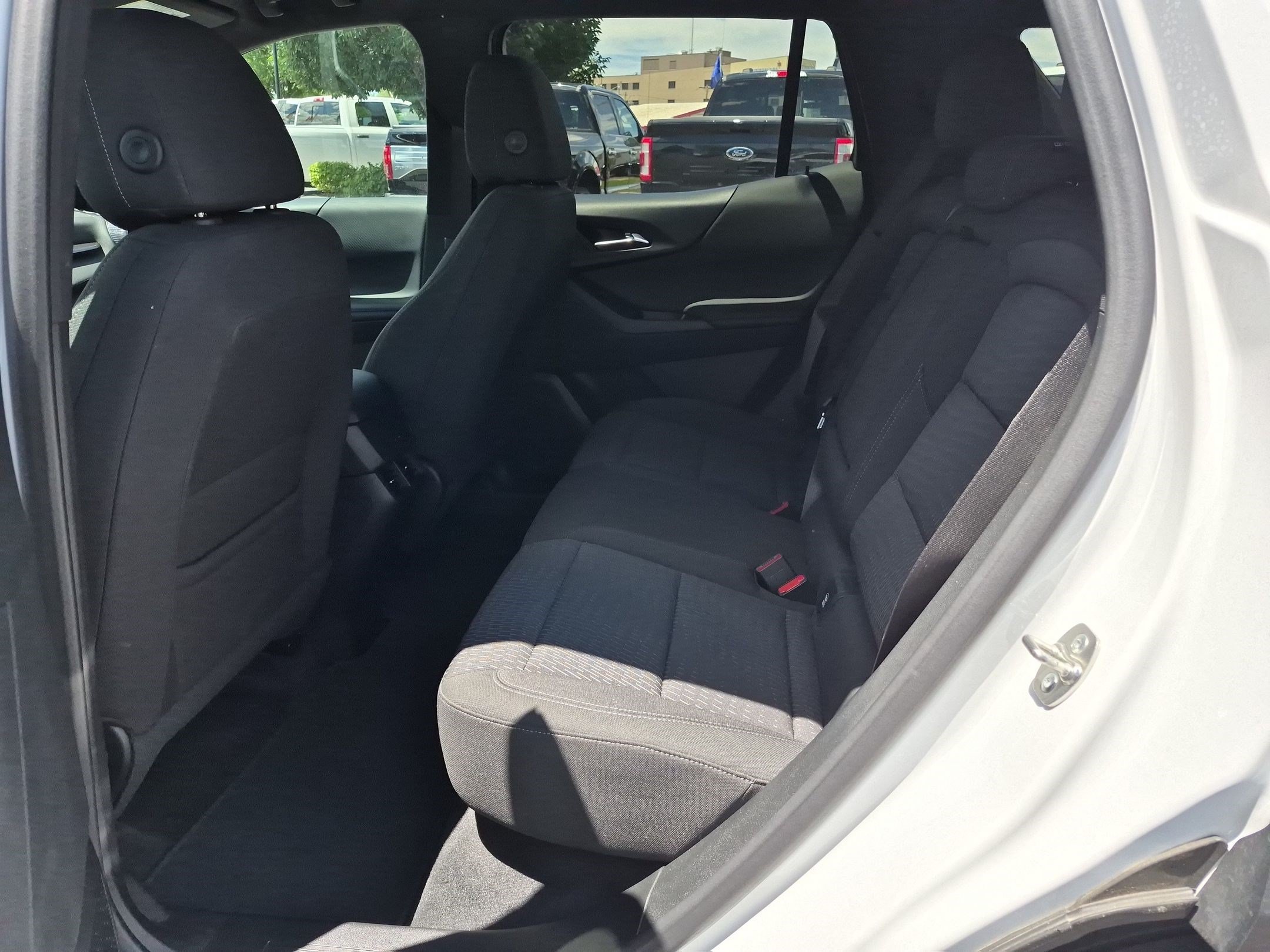 Used 2025 Chevrolet Equinox LT w/ Safety and Technology Package AWD/4WD image 29